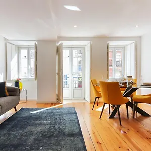 Apartment Charming And Stylish Downtown In Xix Century Building, Lissabon